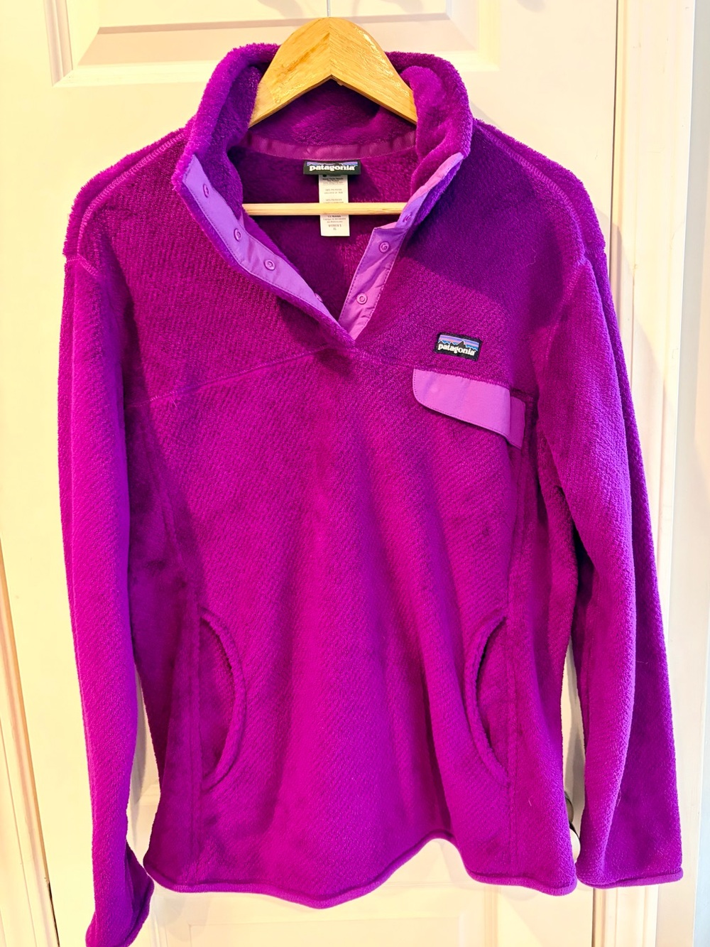 Patagonia Women's Re-Tool Snap-T Pullover in Magenta